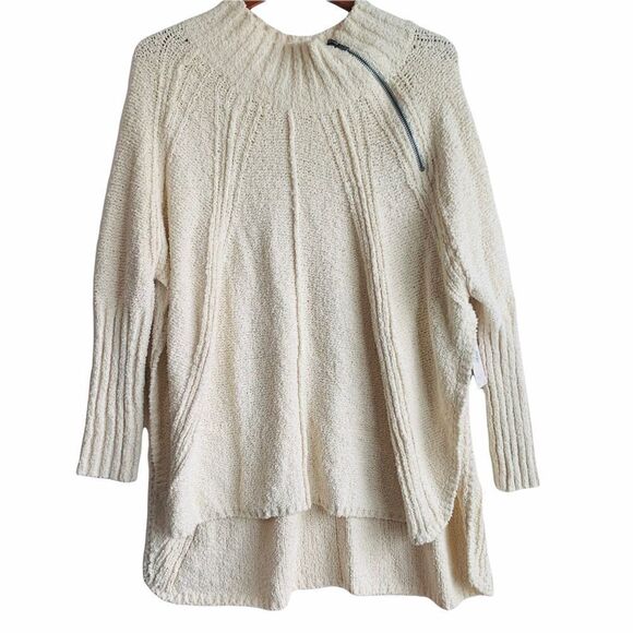 Free People New Spin Around Poncho Top - Picture 2 of 6